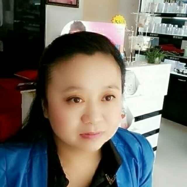 陈凤英