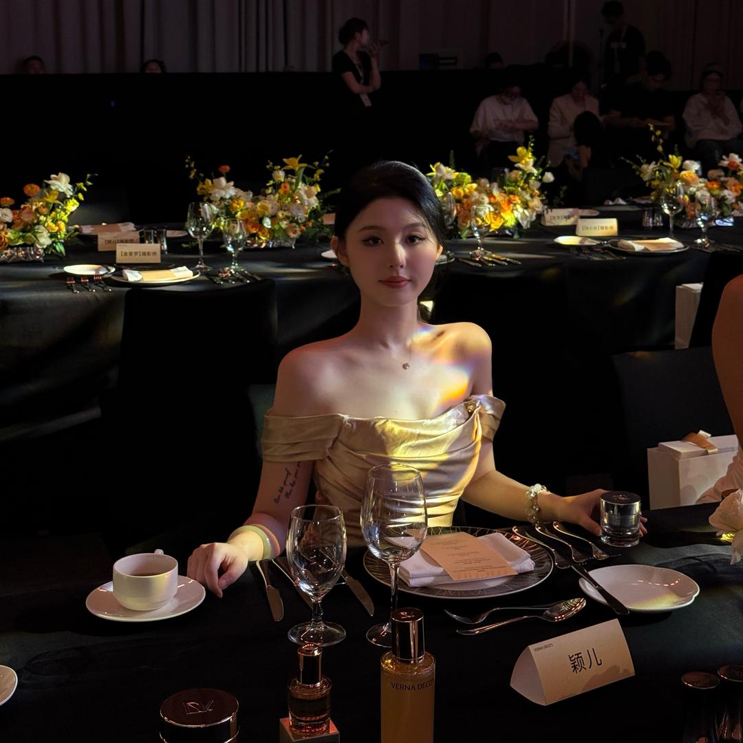 颖儿小助理 （有事找我）
