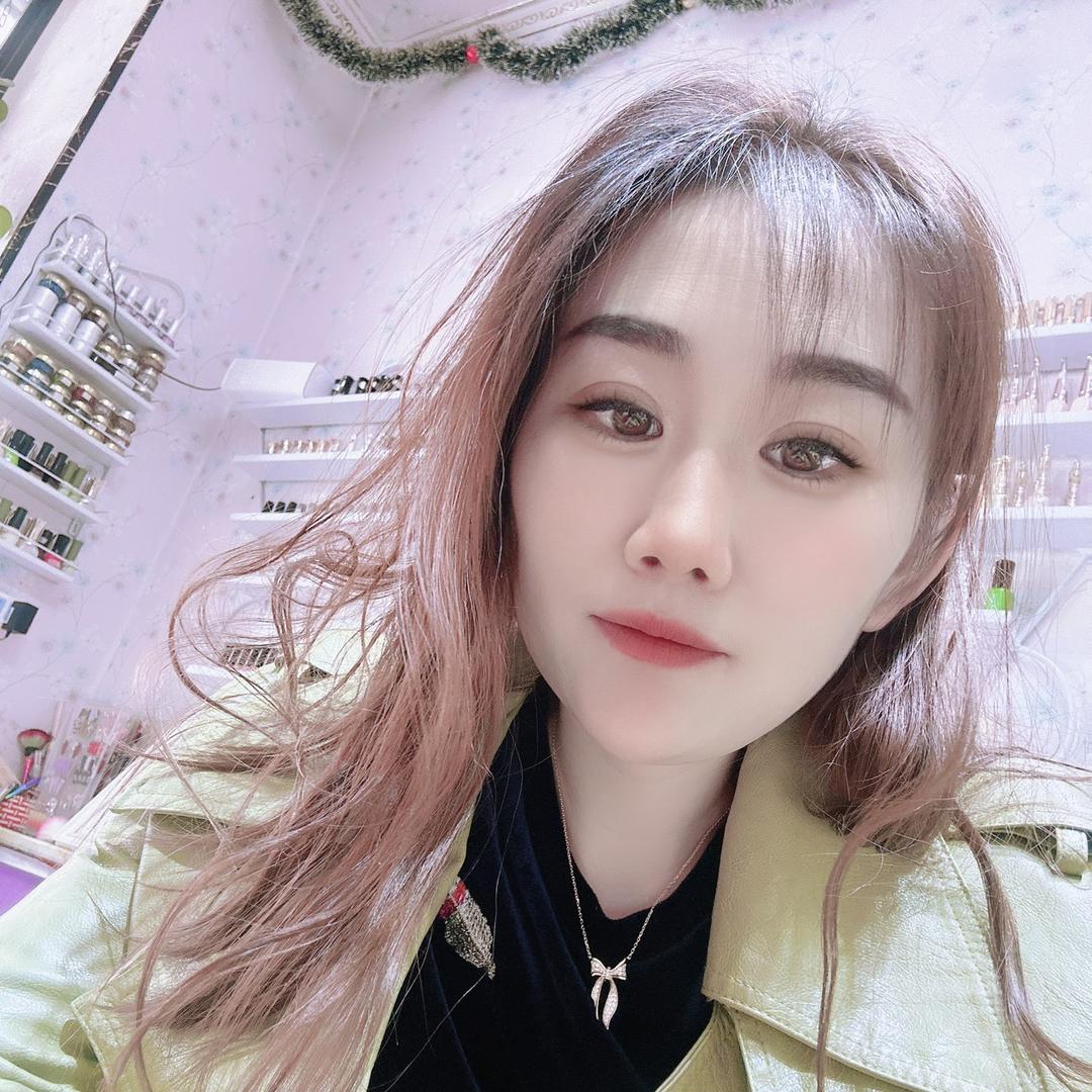 开美甲美的艳姐