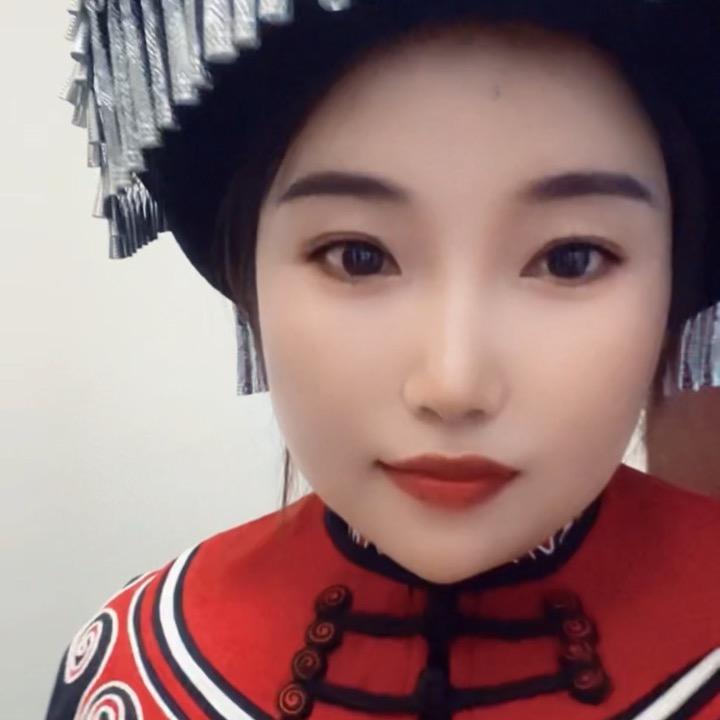 彝家小薇在努力
