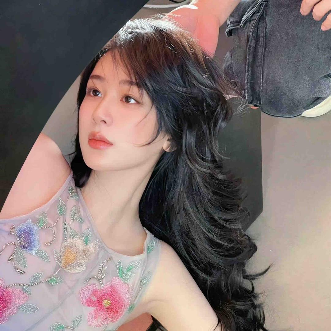 搬砖美少女