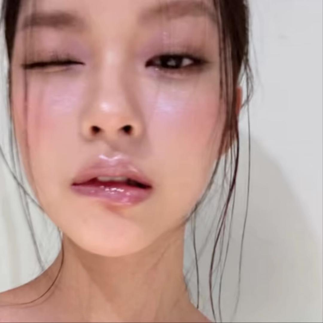許悦悦悦-
