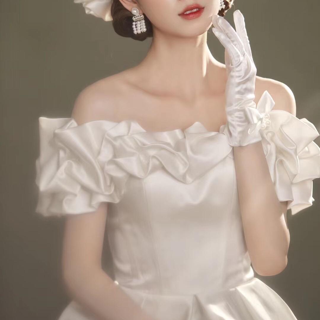 文山一青婚纱造型