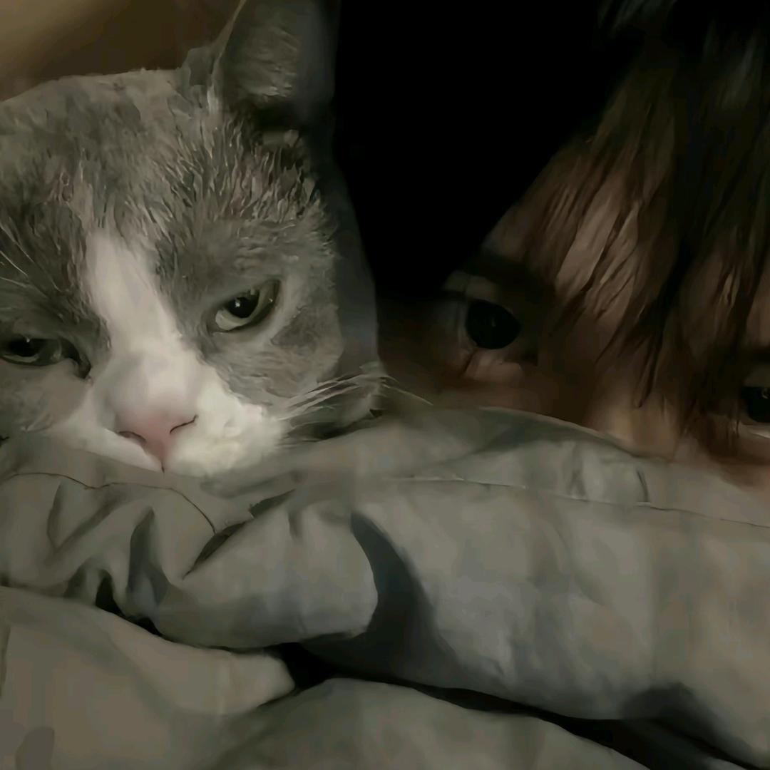 付七月
