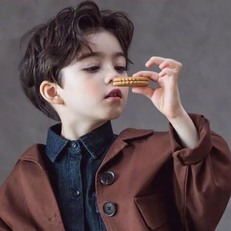 问君能有几多愁