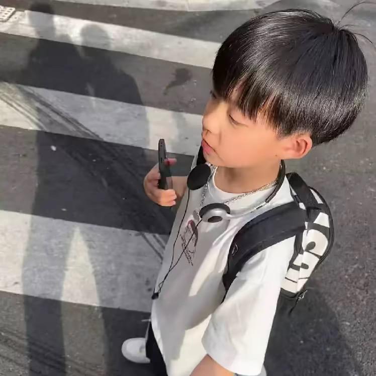 打瞎女王一只眼