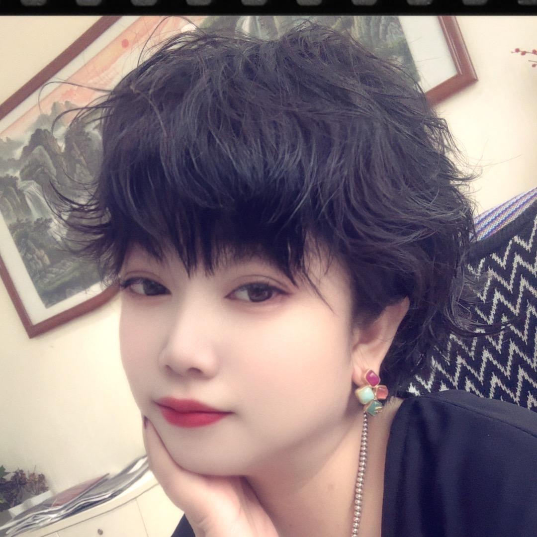 花都洪鑫名品城(保罗 卡濮柜)青子姐