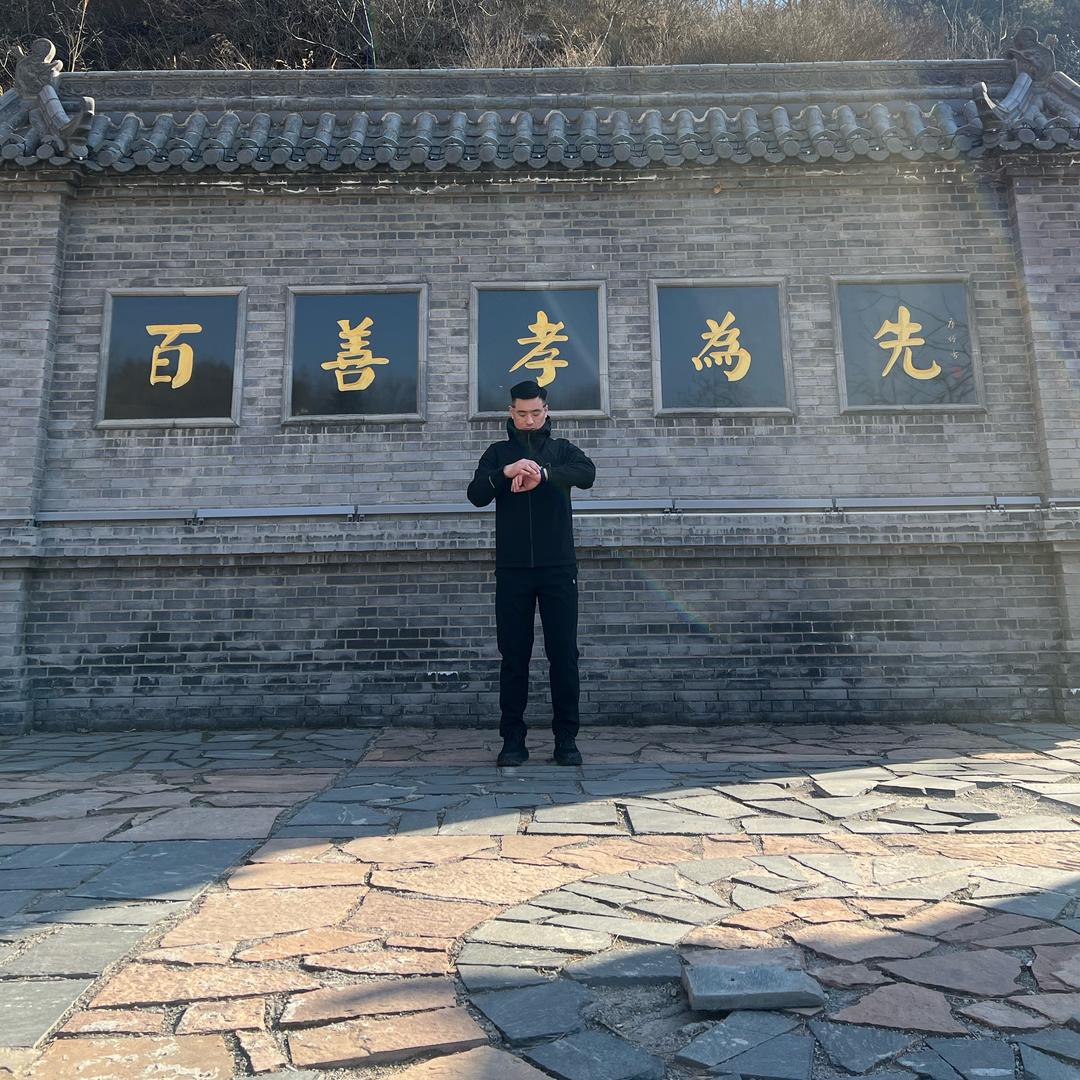 王潘