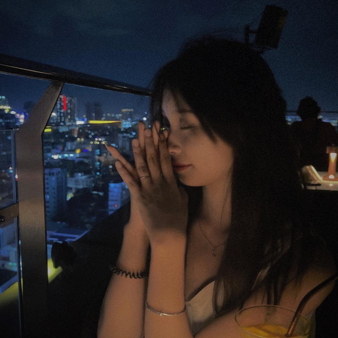 月.Cc