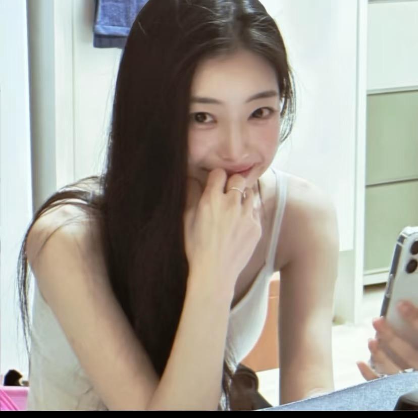 张一甜Luna