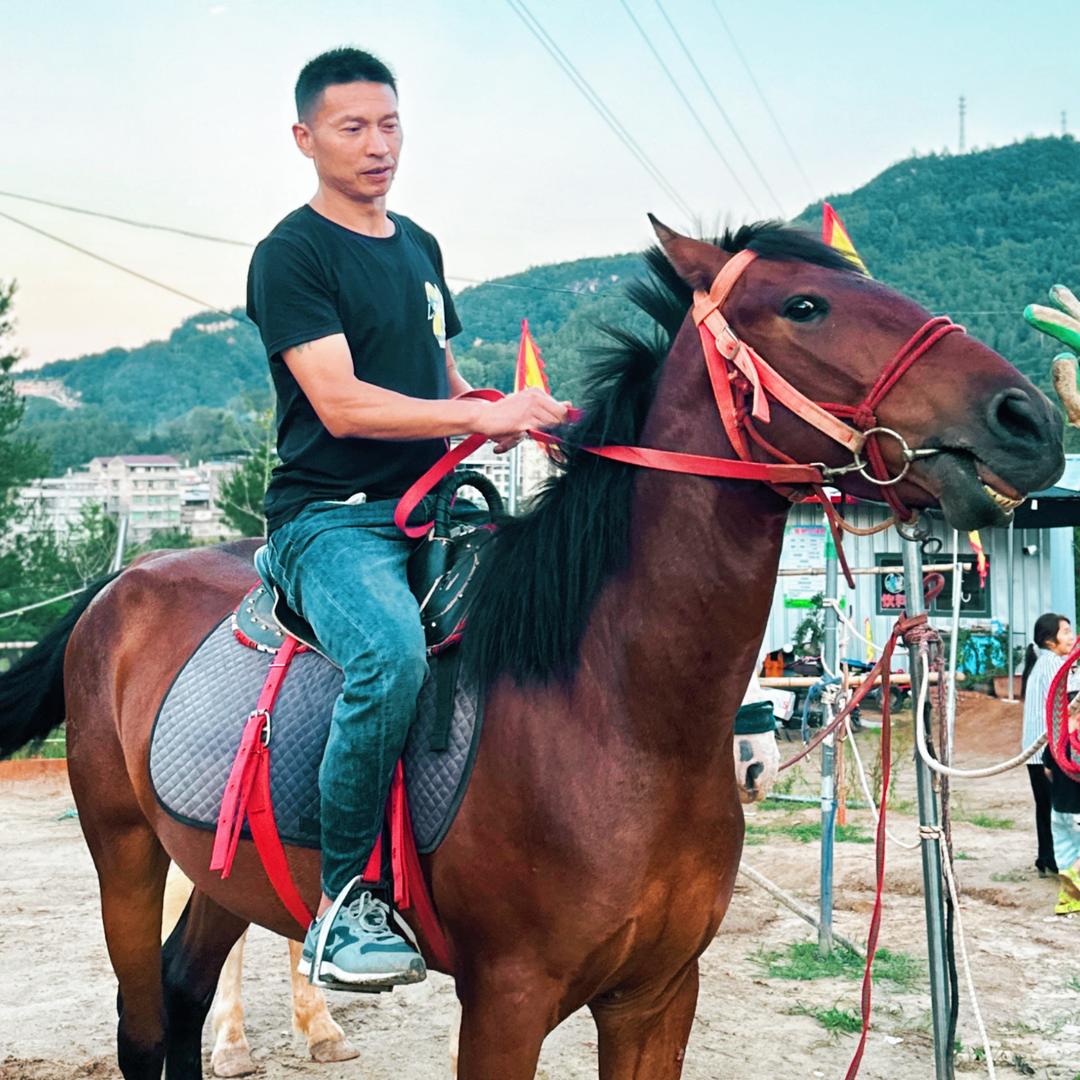 🐴爱骑马的飞哥