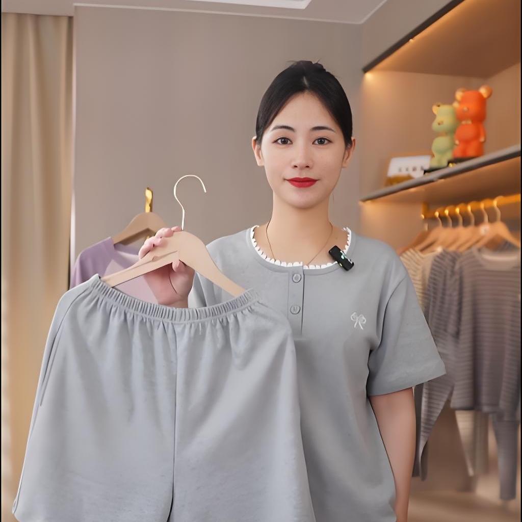 彤彤睡衣店