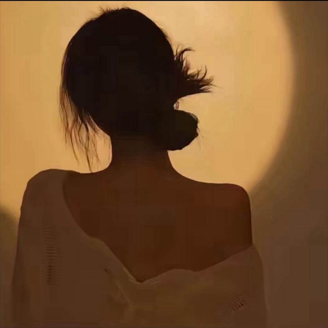 @小李不是小梨.