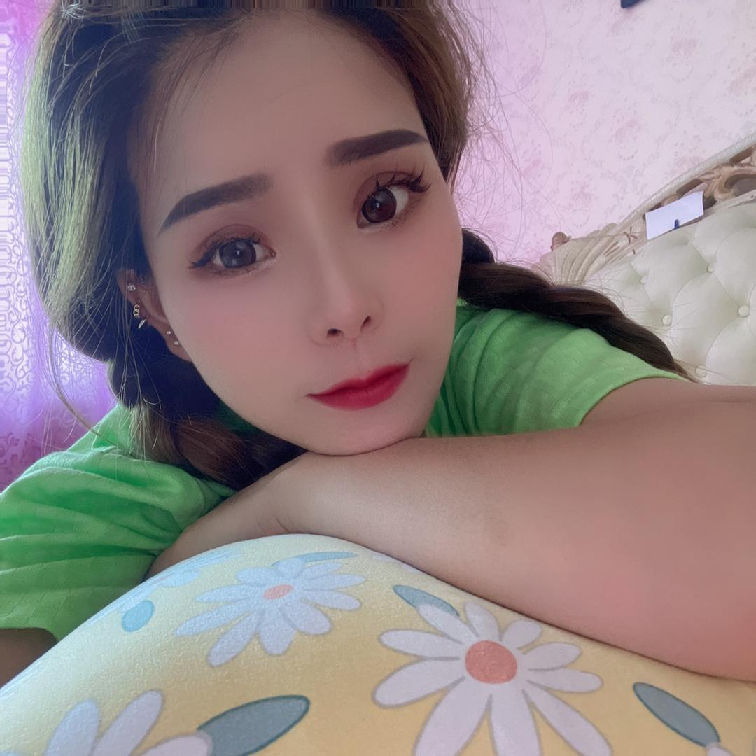 指手画脚美甲店  小玉