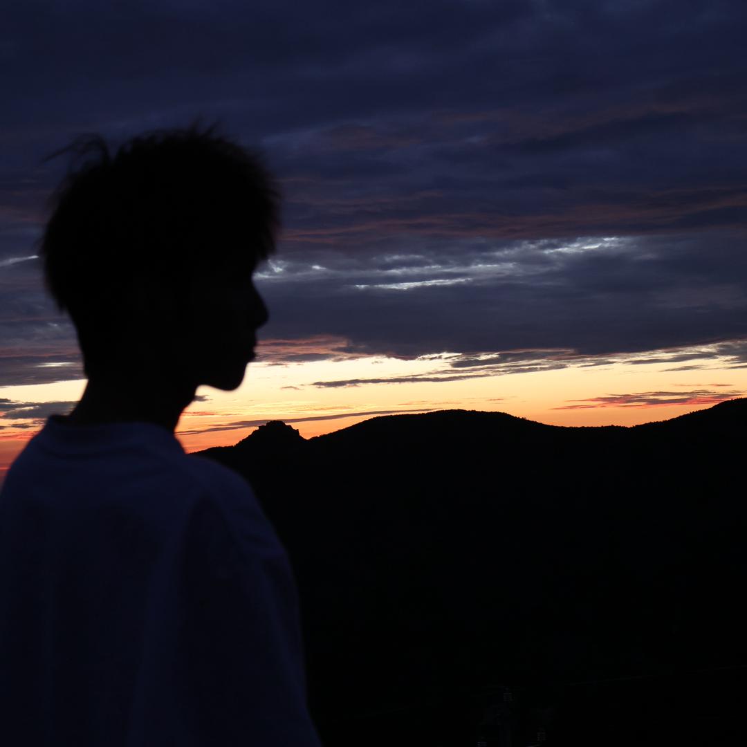 小新.