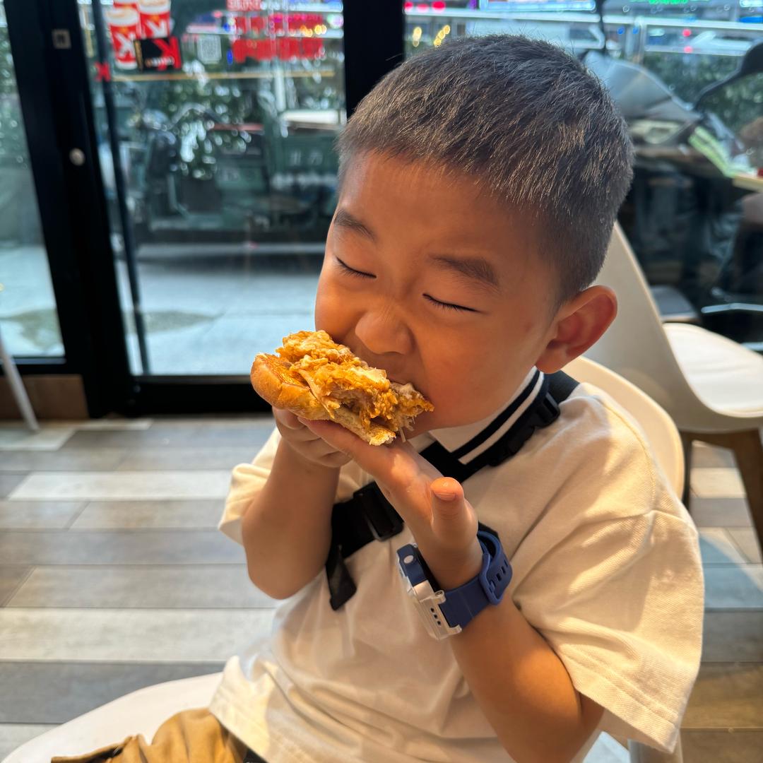 男生宿舍宿管妈妈