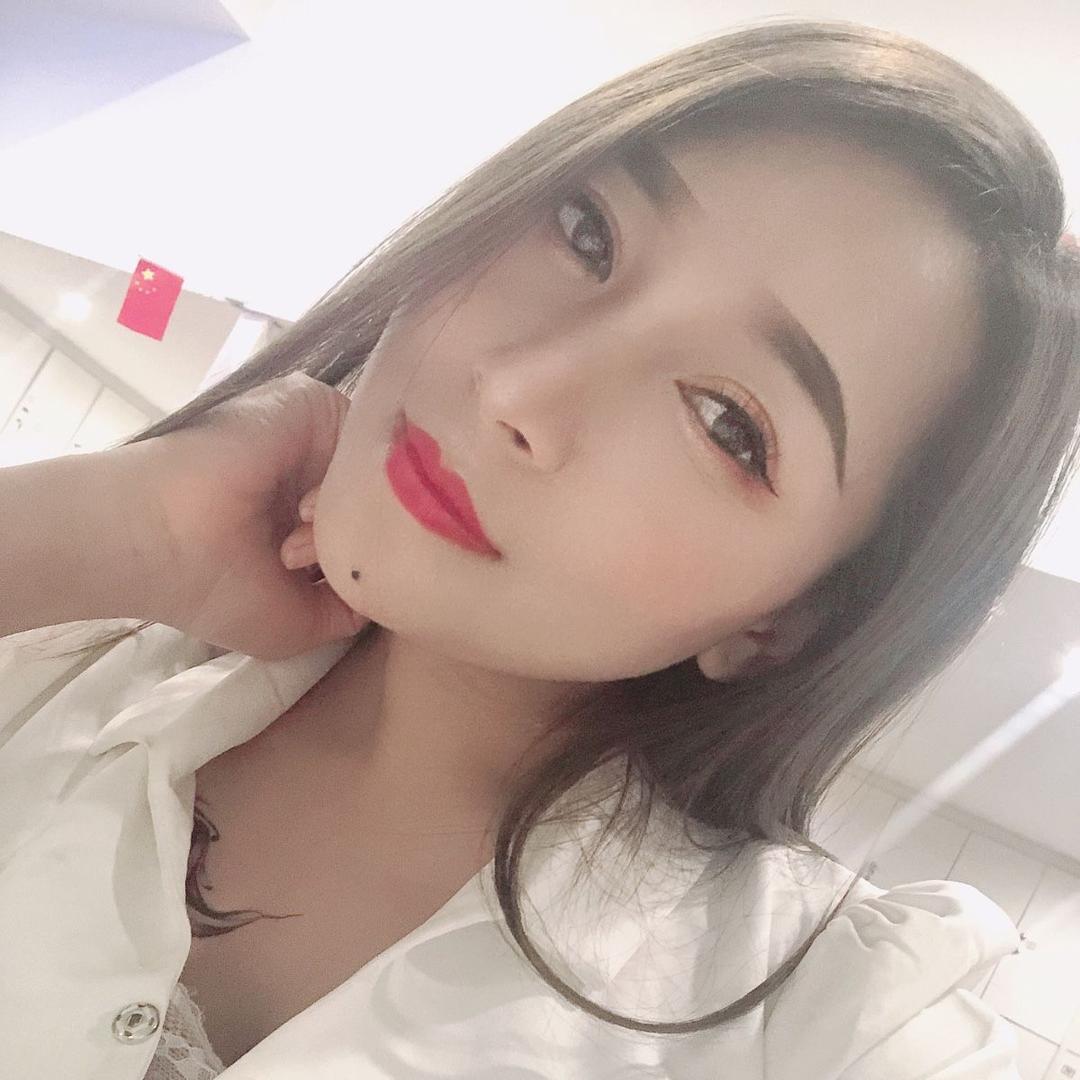 古丽娜芝莫莫，