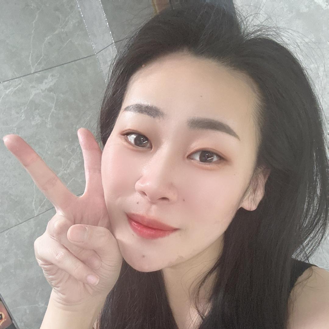 -叫我大玲子 .。