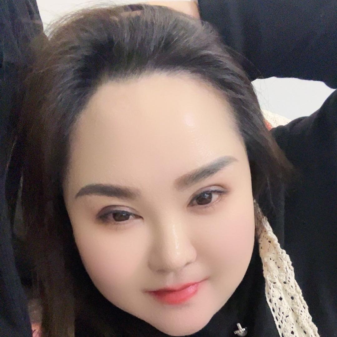 王蕊在努力