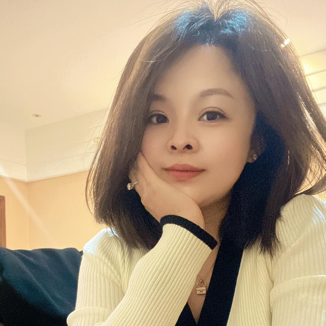 新疆门窗女王（左姐姐）