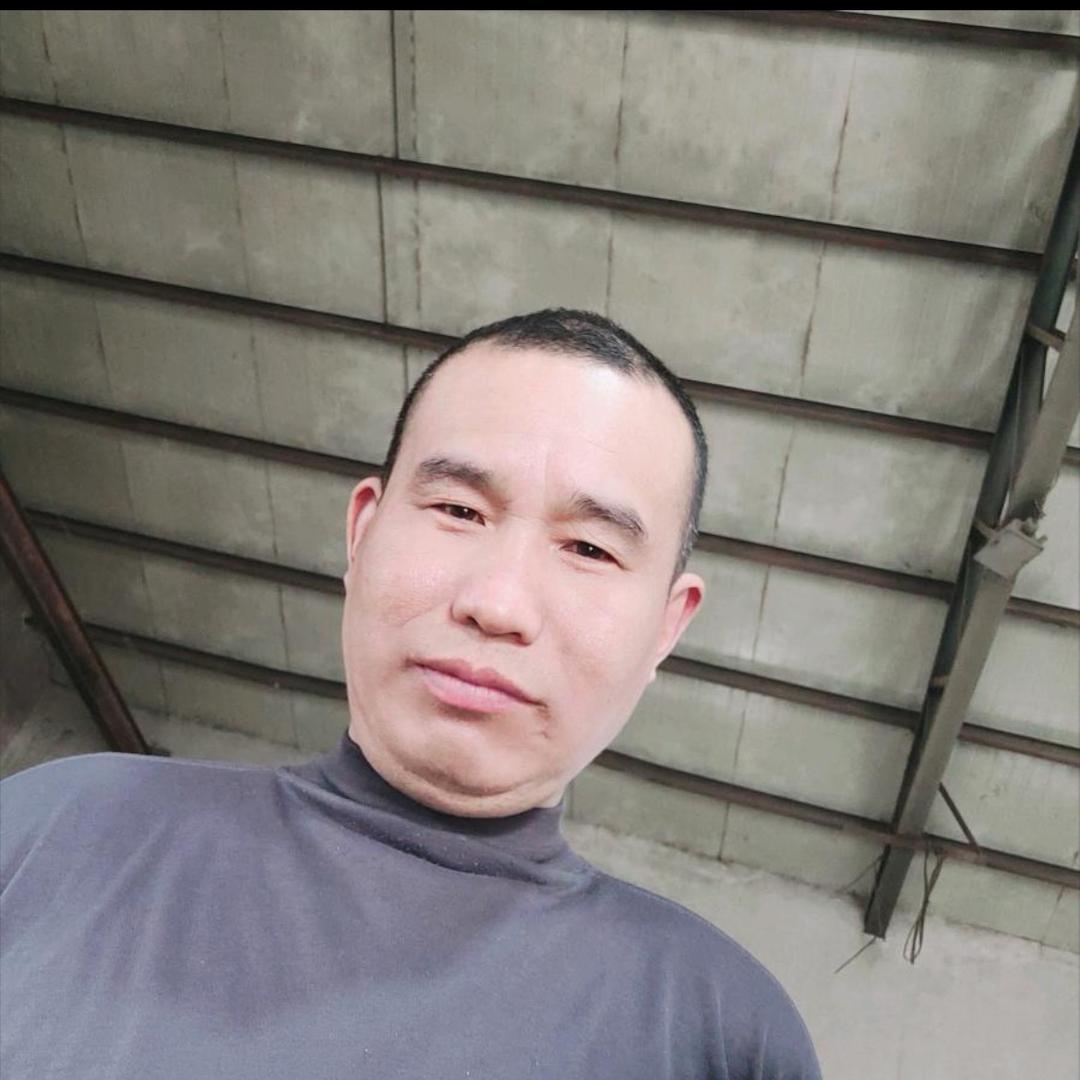 鸿运明哥