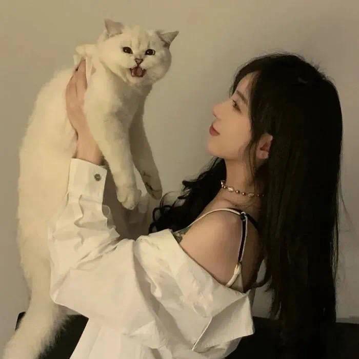 熙  子
