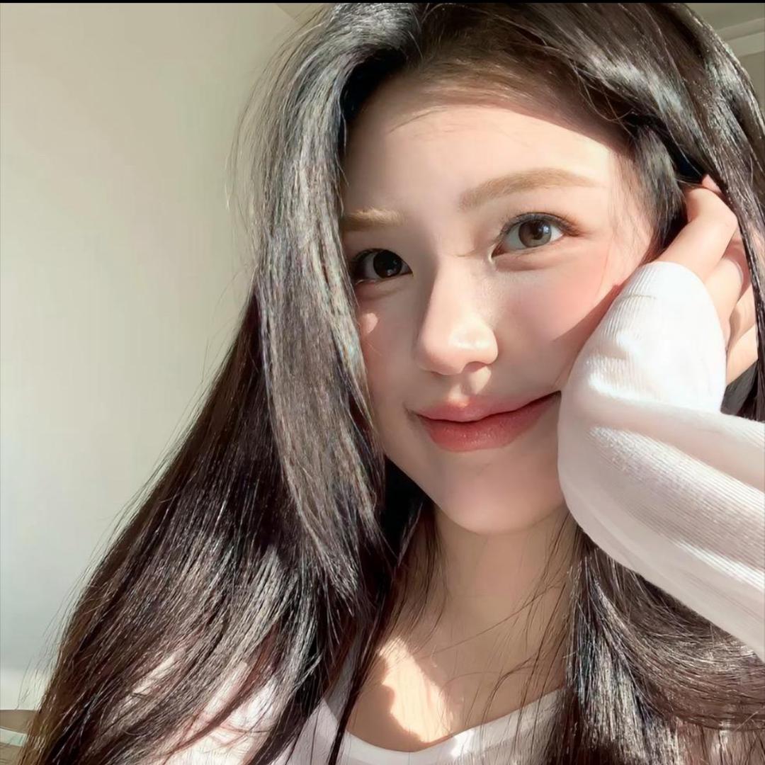 袁苗苗_