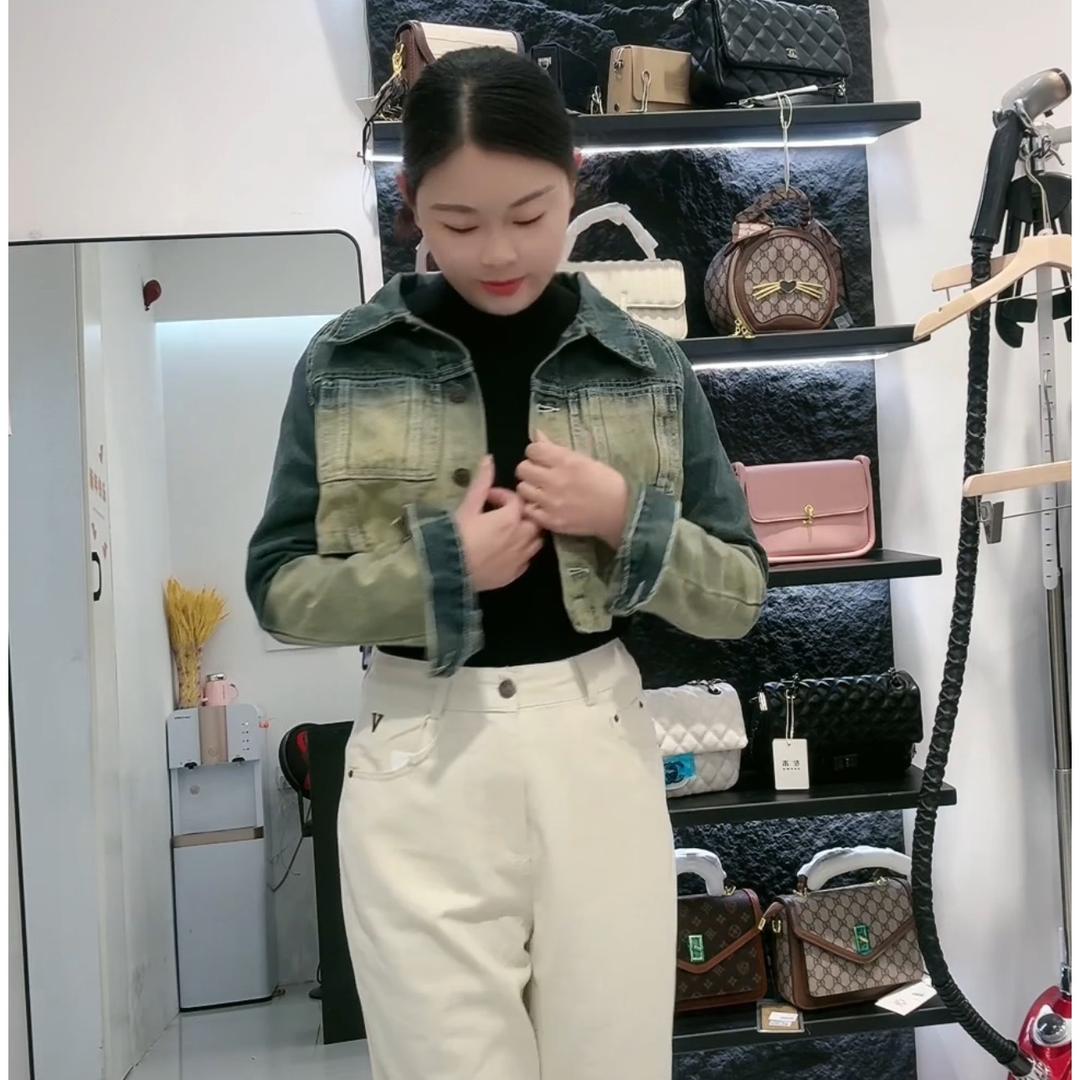 昆山市千灯镇左木女装店