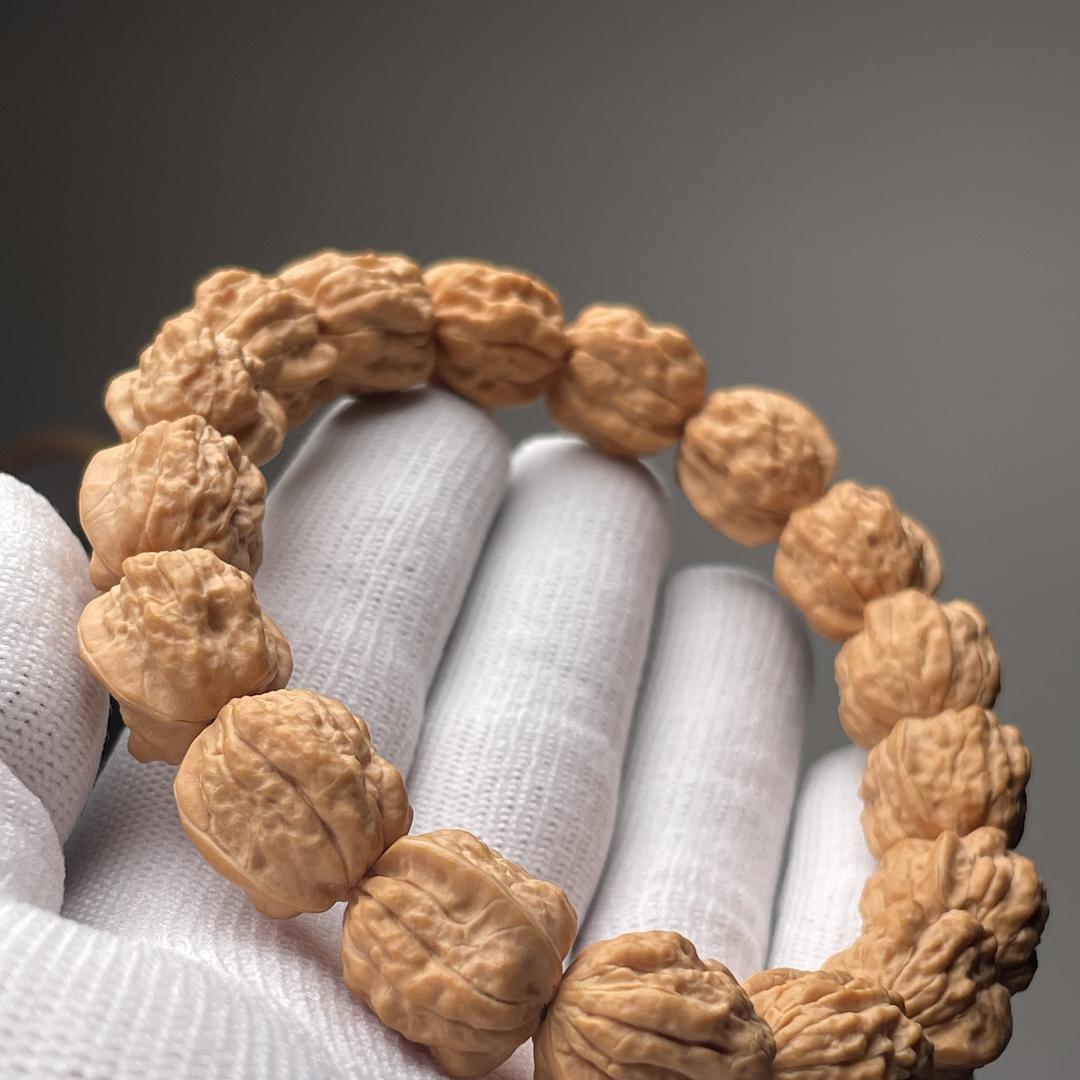 半夏文玩小核桃