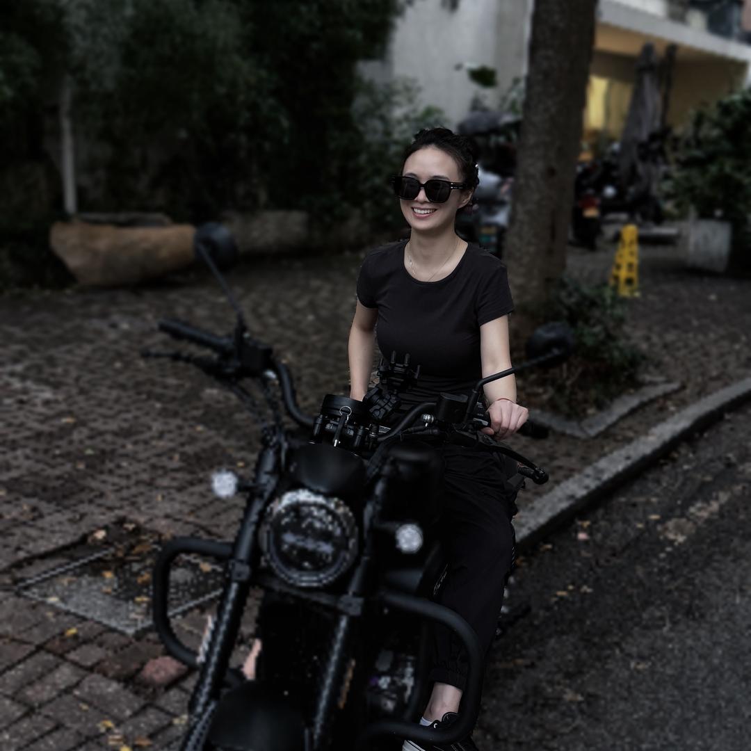 陳小羽女装