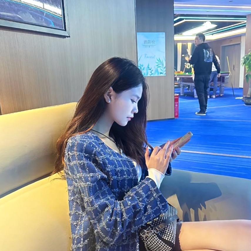 欣欣美女
