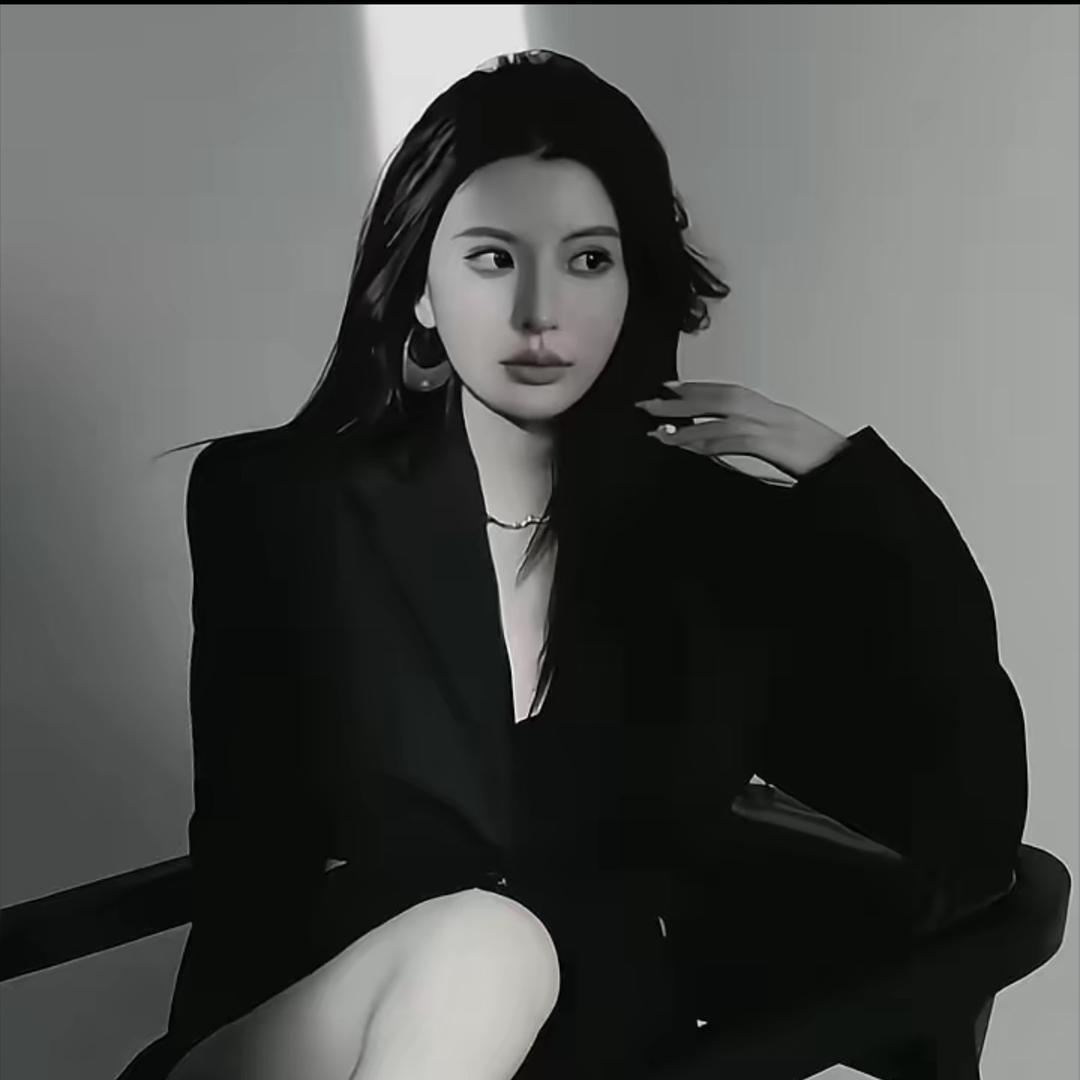 坤总𝓚𝓾𝓷👗轻奢穿搭