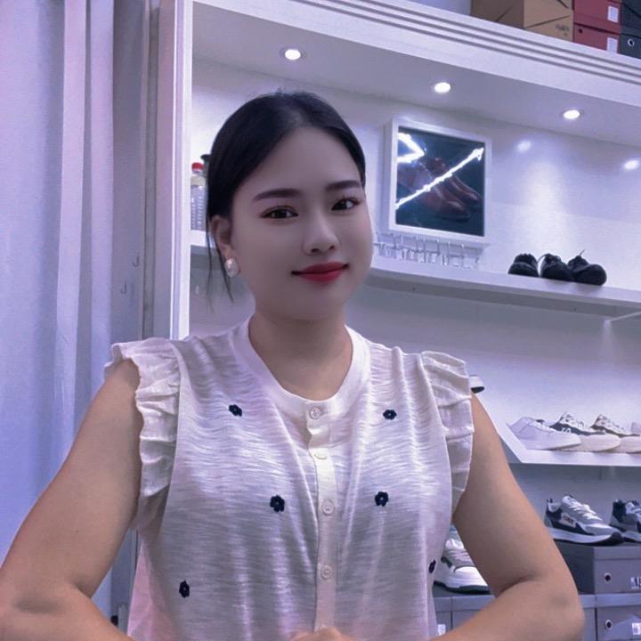 小小雪服饰