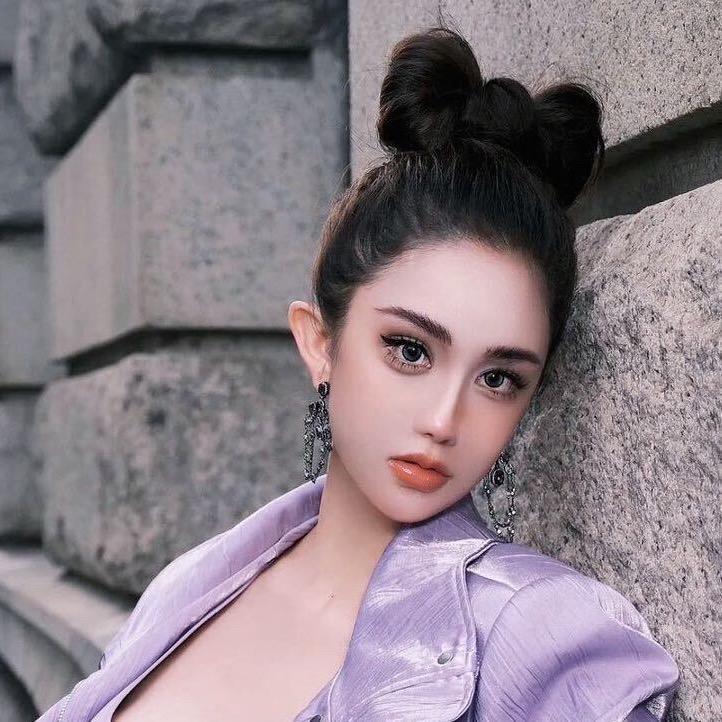 九月莓莓