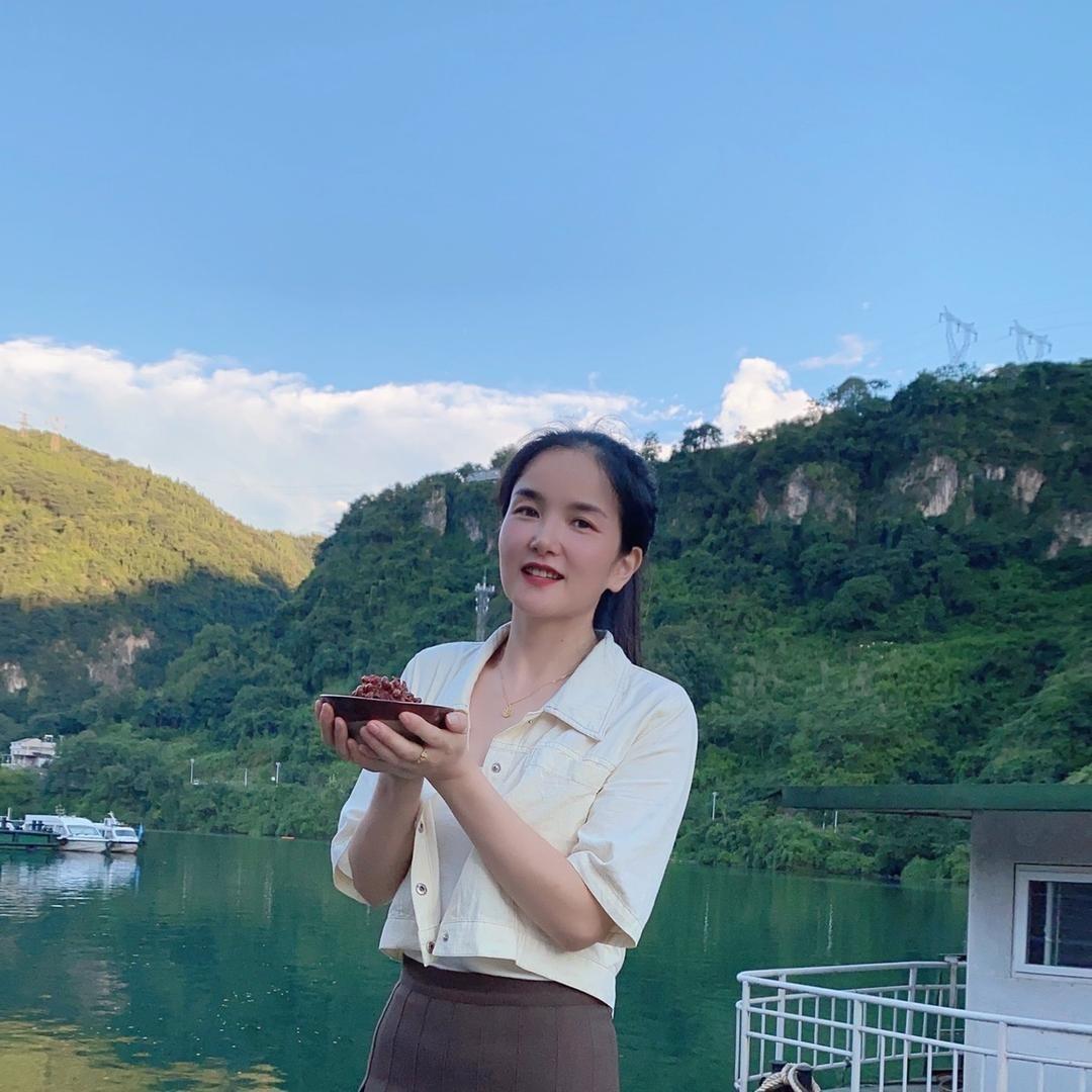 弯腰拾幸福（橱窗有美食）