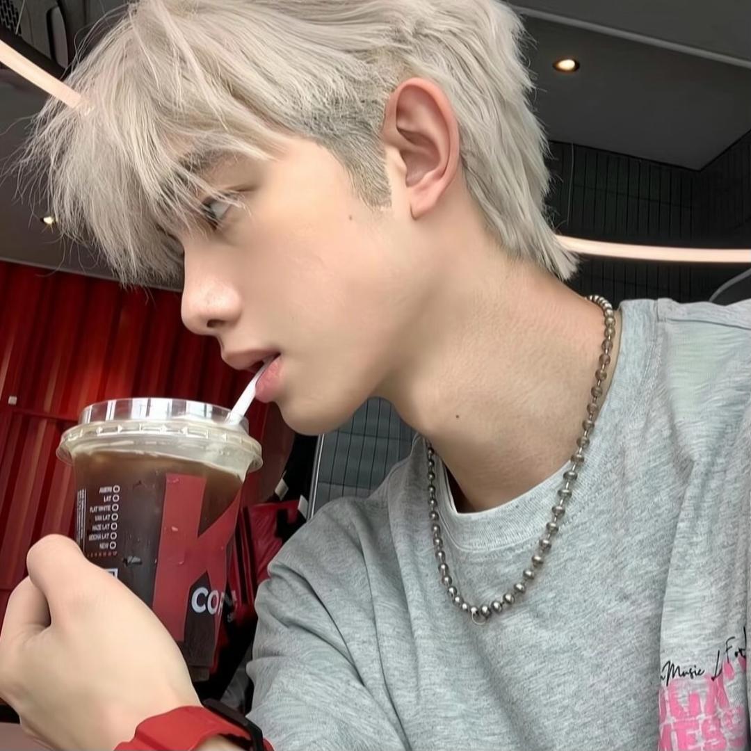 李依扬-