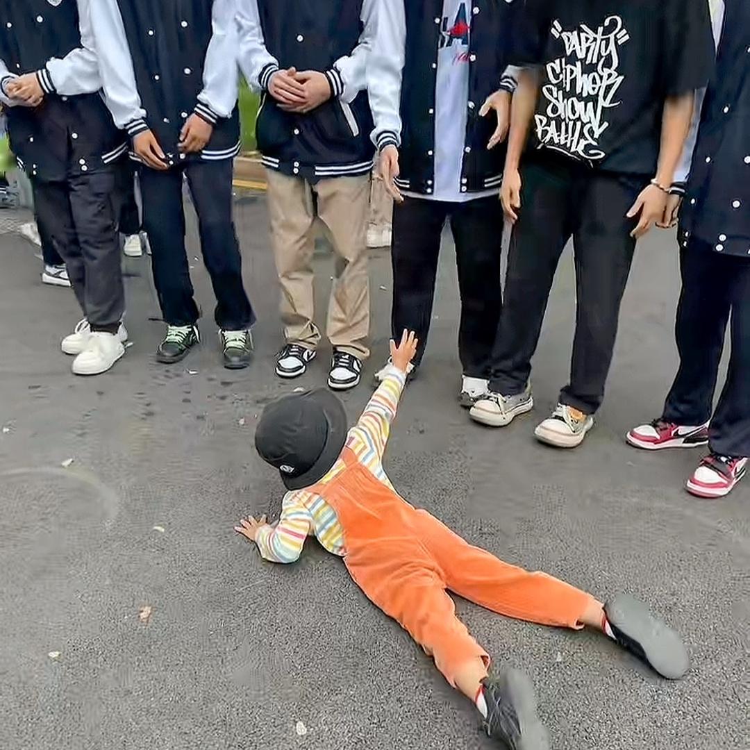 🌈钢铁青年躺哥