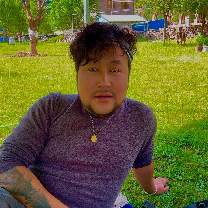 尔康一样的男人