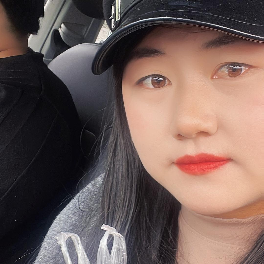 兴义市蓝天驾校小何教练