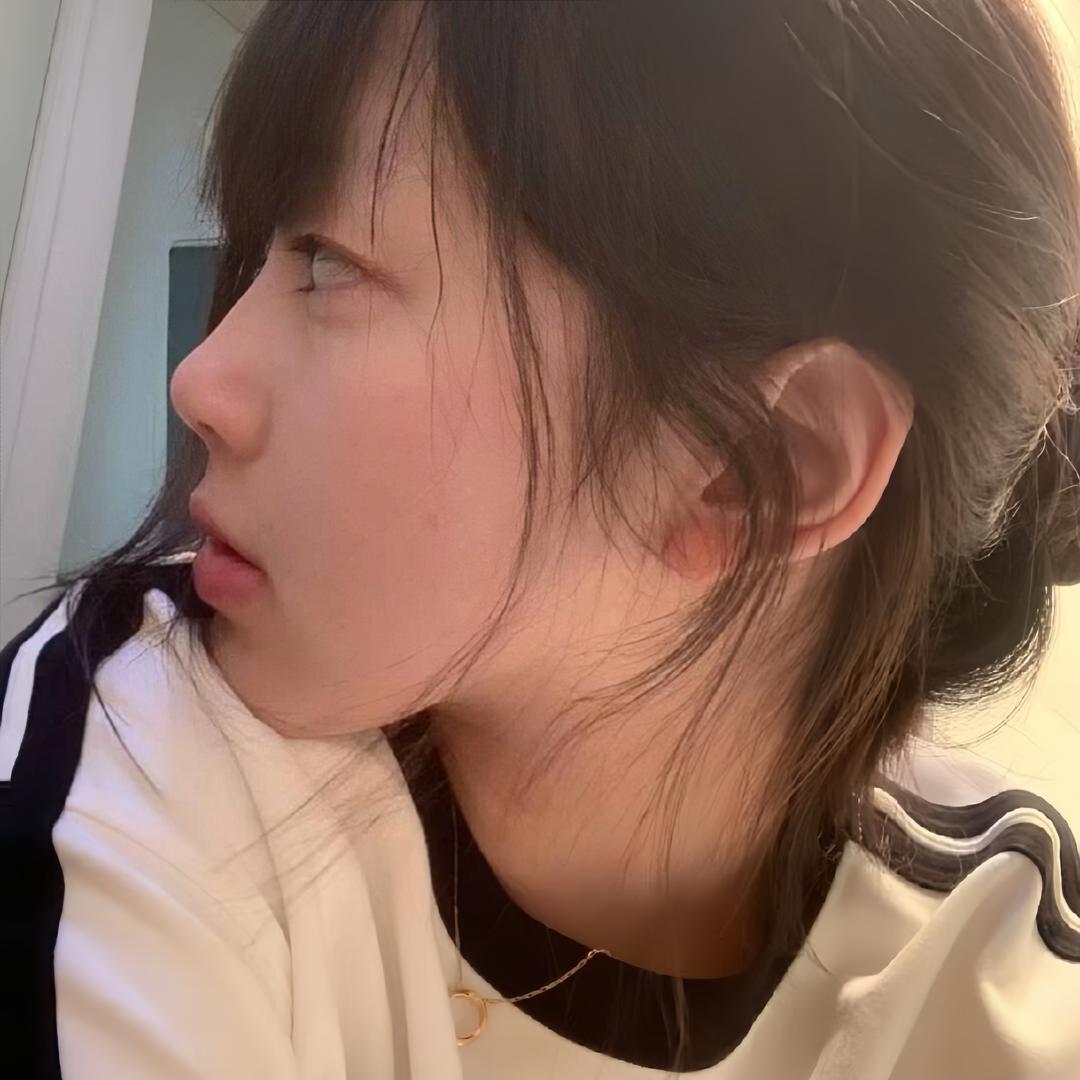 你干嘛哭💭.