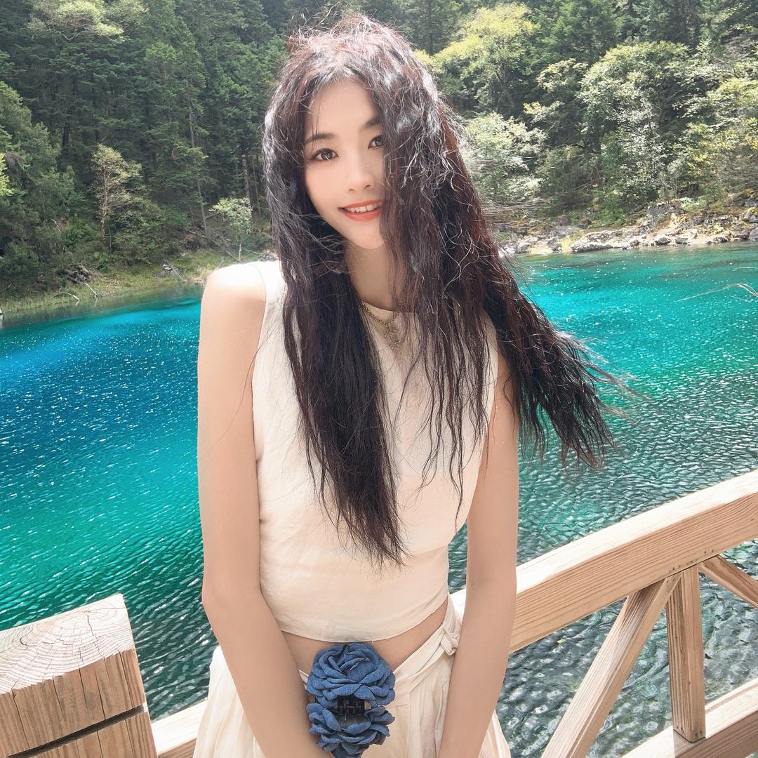成都导游～小燕子（纯玩四川）