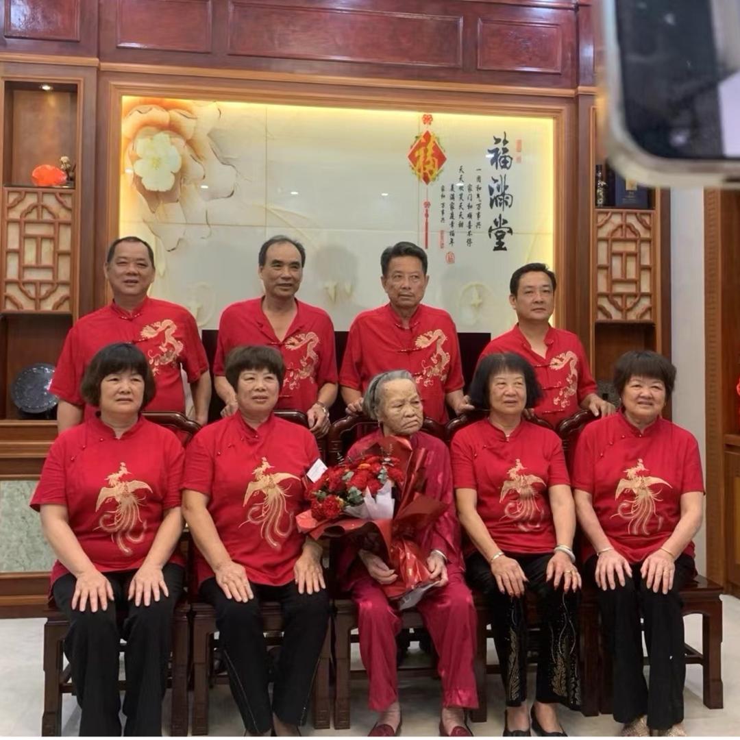 欢乐[烟花]之家