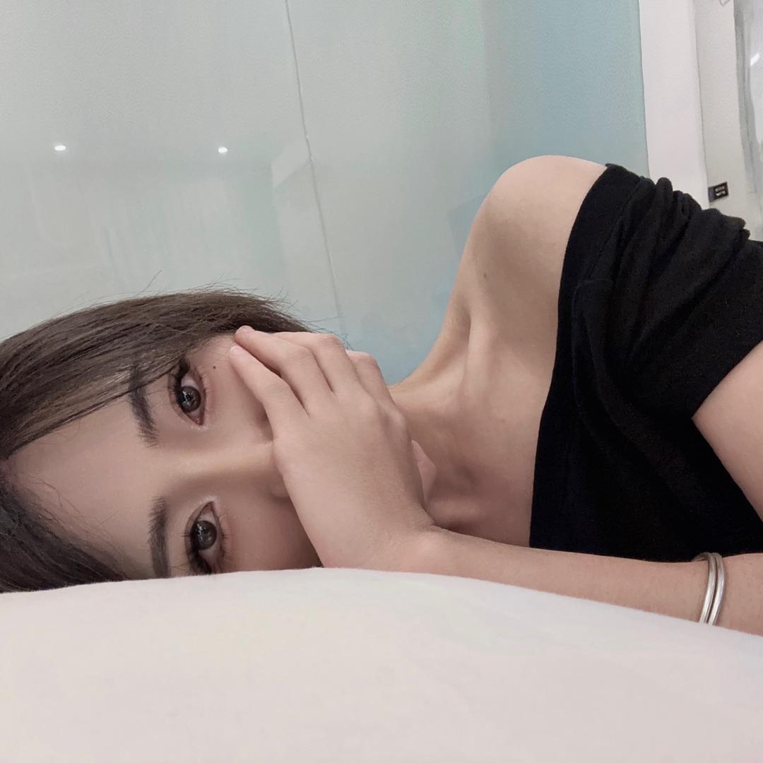 小燃.