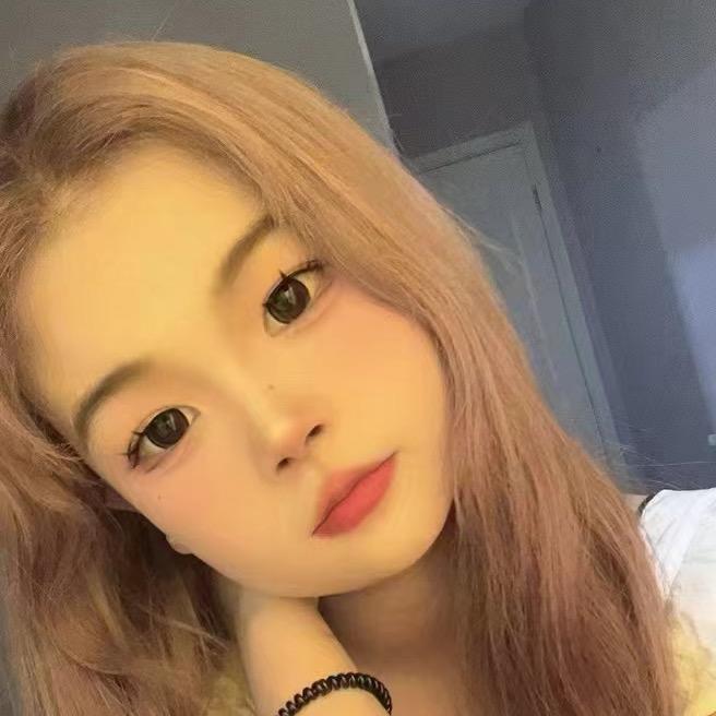 小女子     “柯丝”