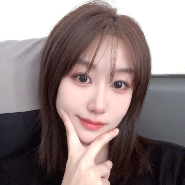 木子李的草编包