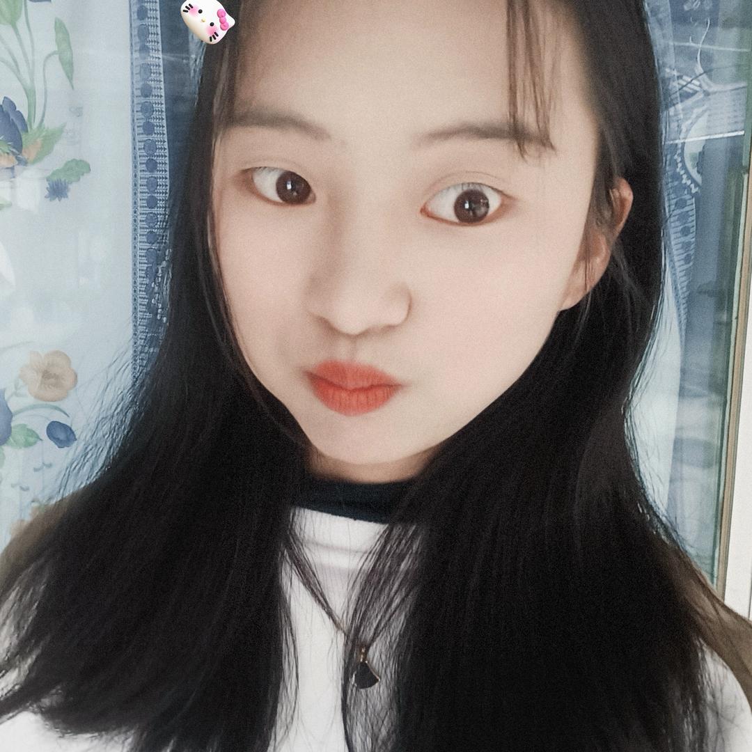 左耳.＾