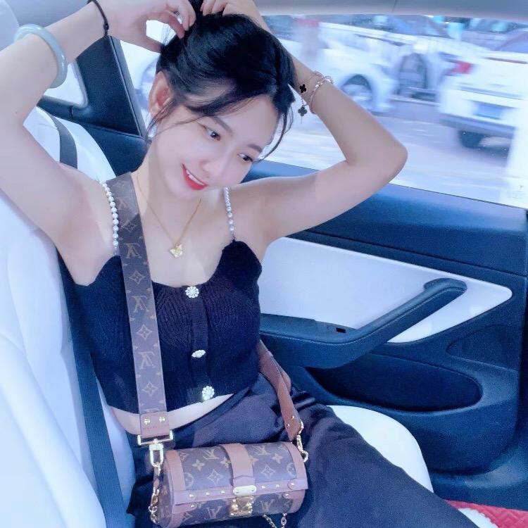 娜娜要上岸