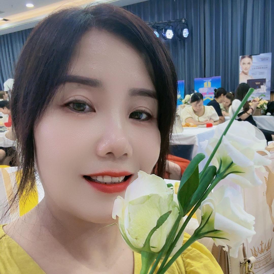 顾县营房口彩霞名妆