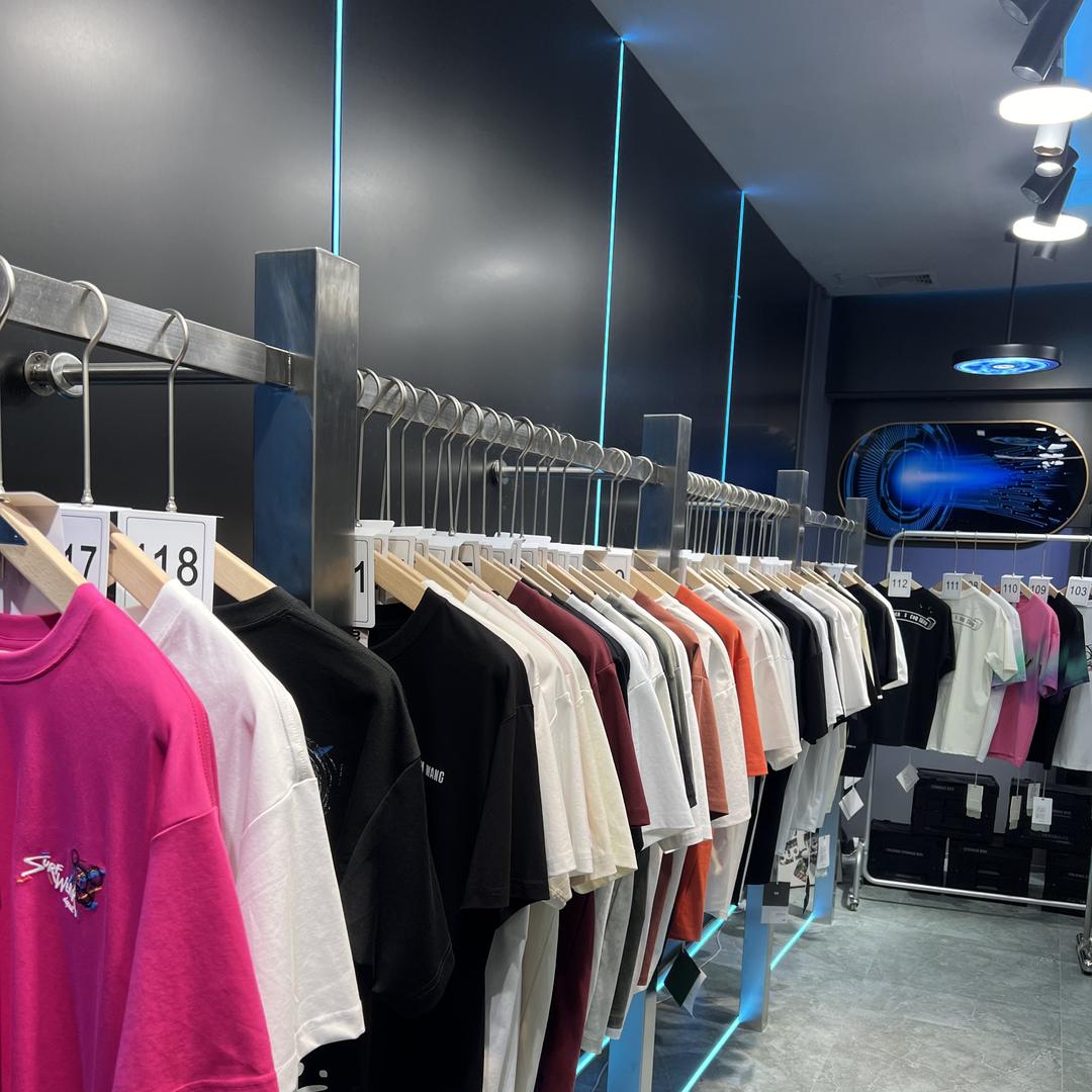 龙火火潮牌2号店