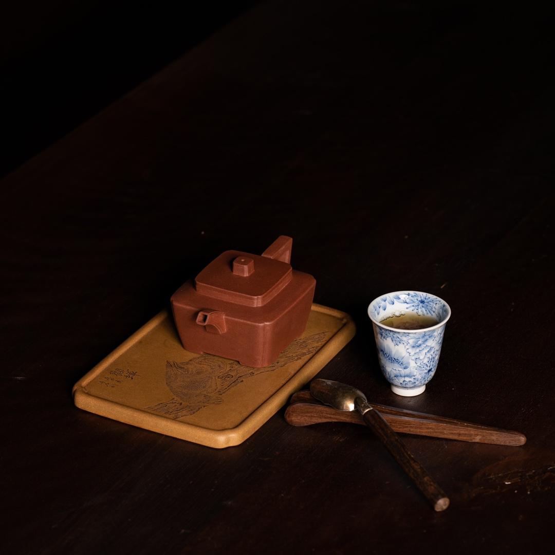 路远紫砂